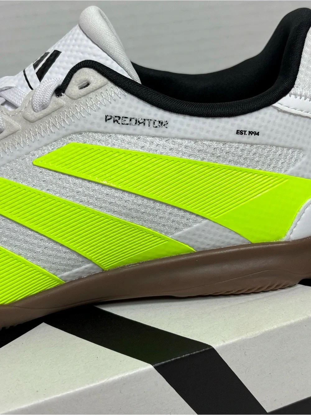 adidas Predator Indoor Soccer Shoes Sneakers JI1159 White Neon Yellow Men’s 5.5